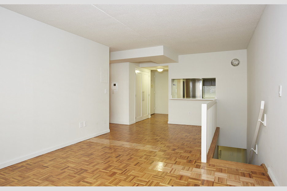 Foto principal - 100 Jane St