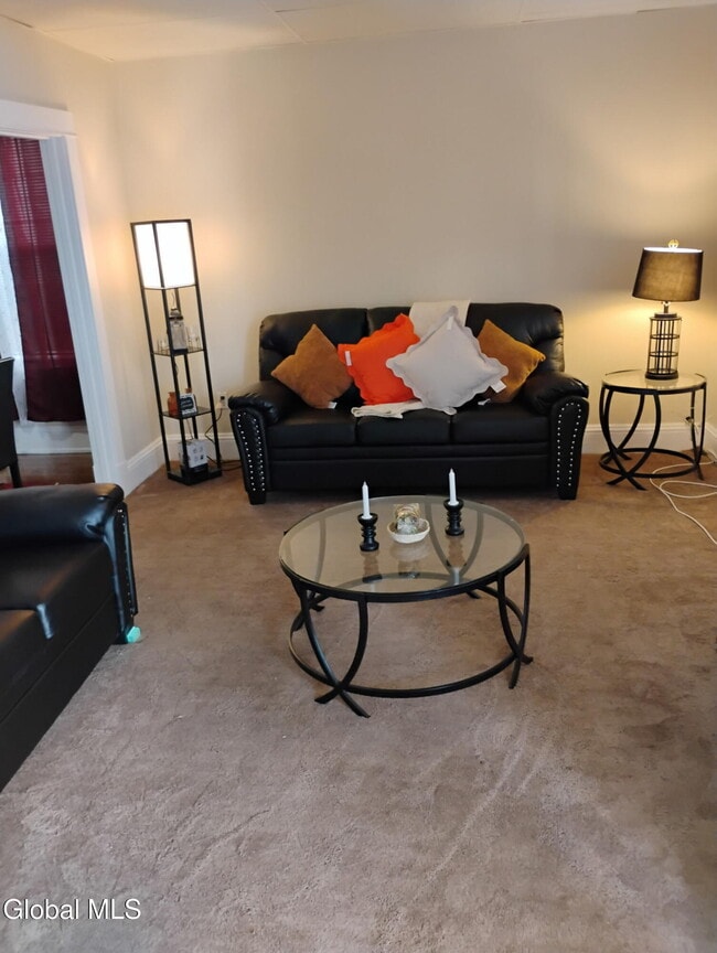 Building Photo - 15 Arcadia Ave