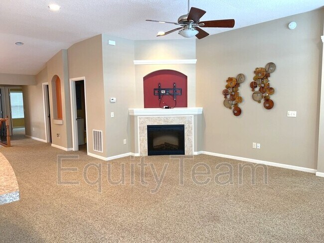 Foto del edificio - 1394 Ironwood Dr