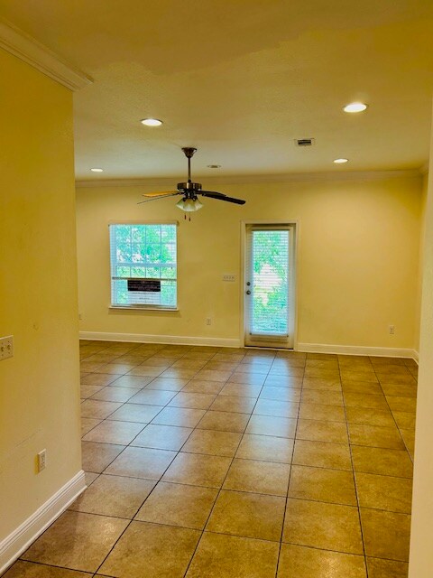Foto del edificio - 20 E Shady Oaks Ln