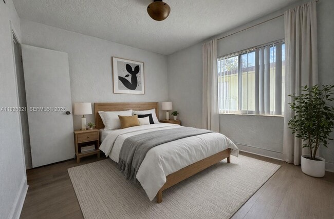 Building Photo - 261 Hibiscus Dr