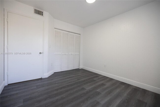 Foto del edificio - 15330 SW 134th Pl