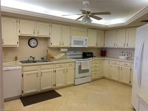 Foto del edificio - 840 S Collier Blvd