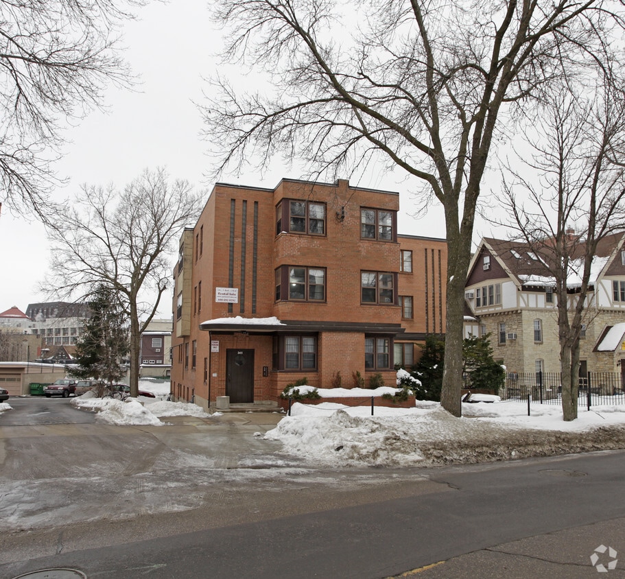 245 Langdon St, Madison, WI 53703 Apartments in Madison, WI