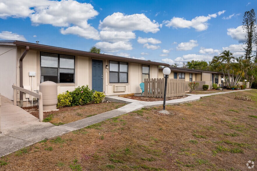 Heronwood Apartments