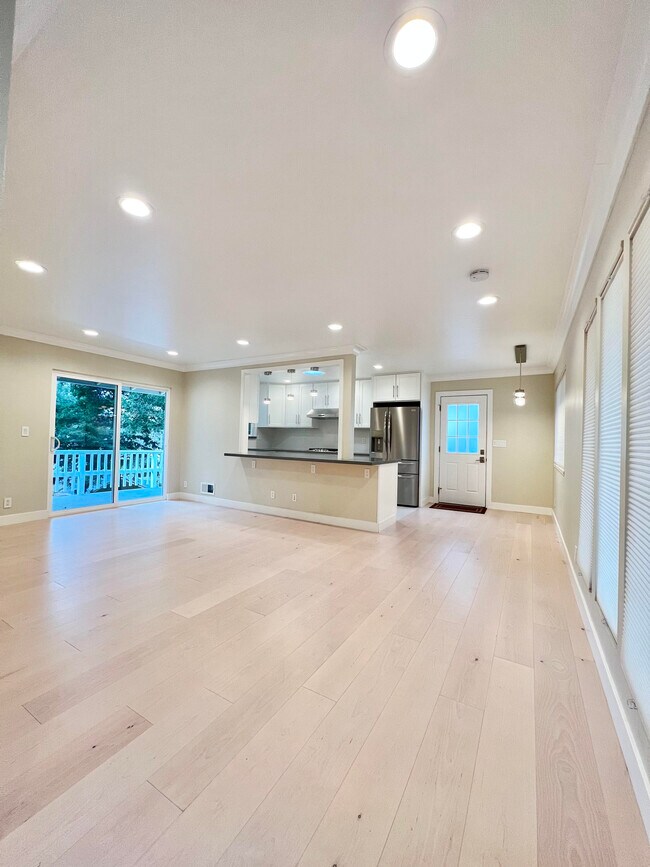 Building Photo - 14215 Worden Way