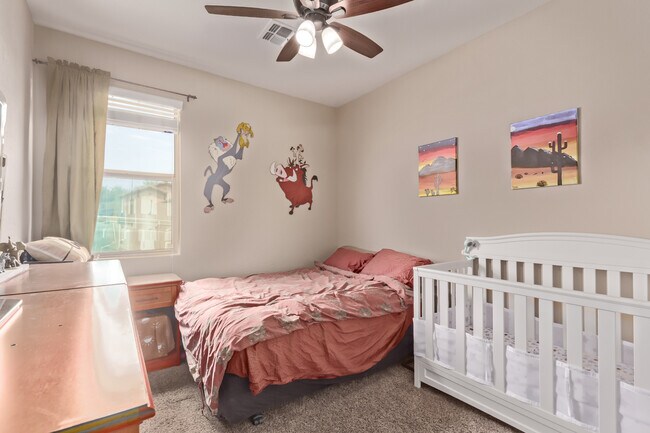 Foto del edificio - 729 W Silver Reef Dr