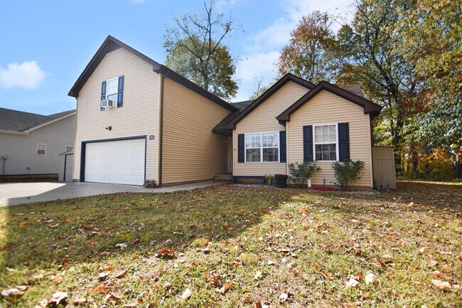Building Photo - 1410 Scrub Oak Drive