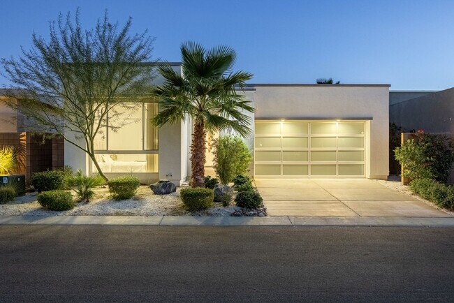 Foto del edificio - Luxury Modern Stunning House. Gustavo Lope...