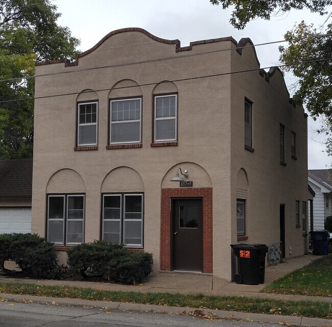 Foto del edificio - 659 W 16th St