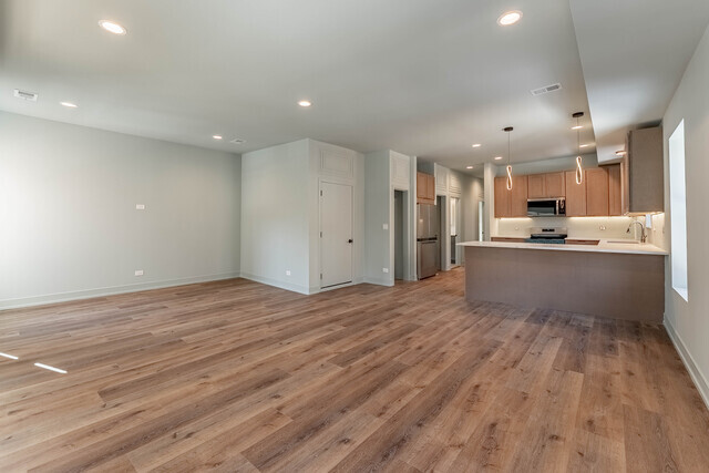 Foto del edificio - 4716 N Winthrop Ave