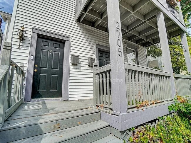Building Photo - 2705 Hackberry St