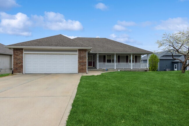 Building Photo - 5719 Crysler Ave