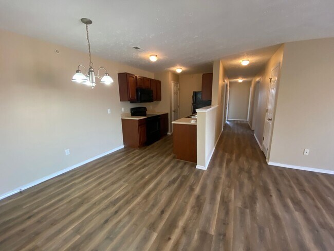 Foto del edificio - 1040 S Clifton Ave