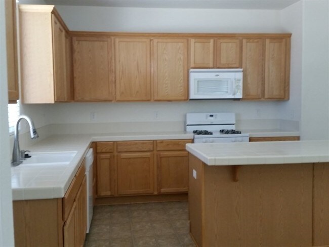 Building Photo - 577 McAlister Dr