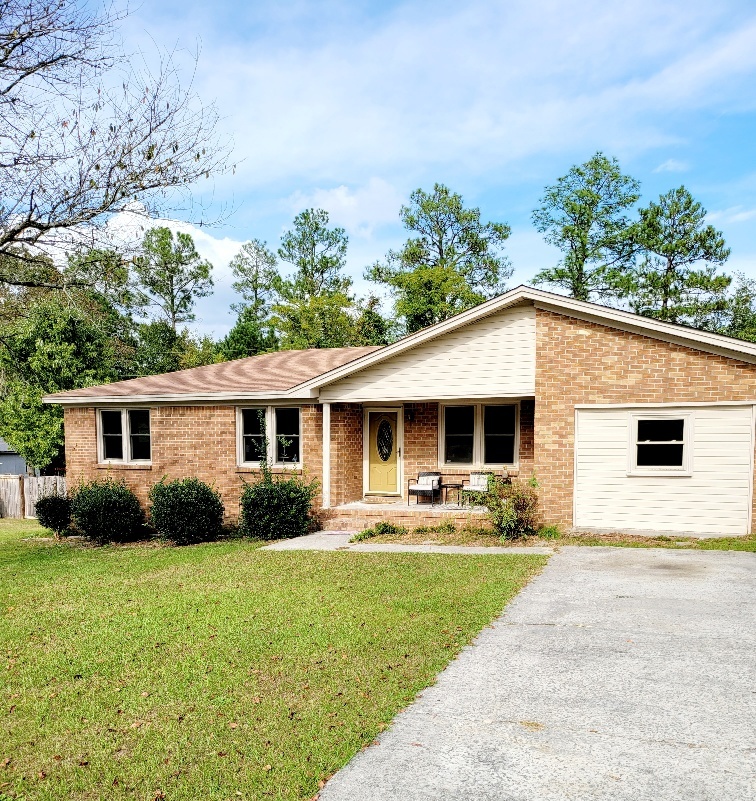 Primary Photo - 605 Charwood Ln