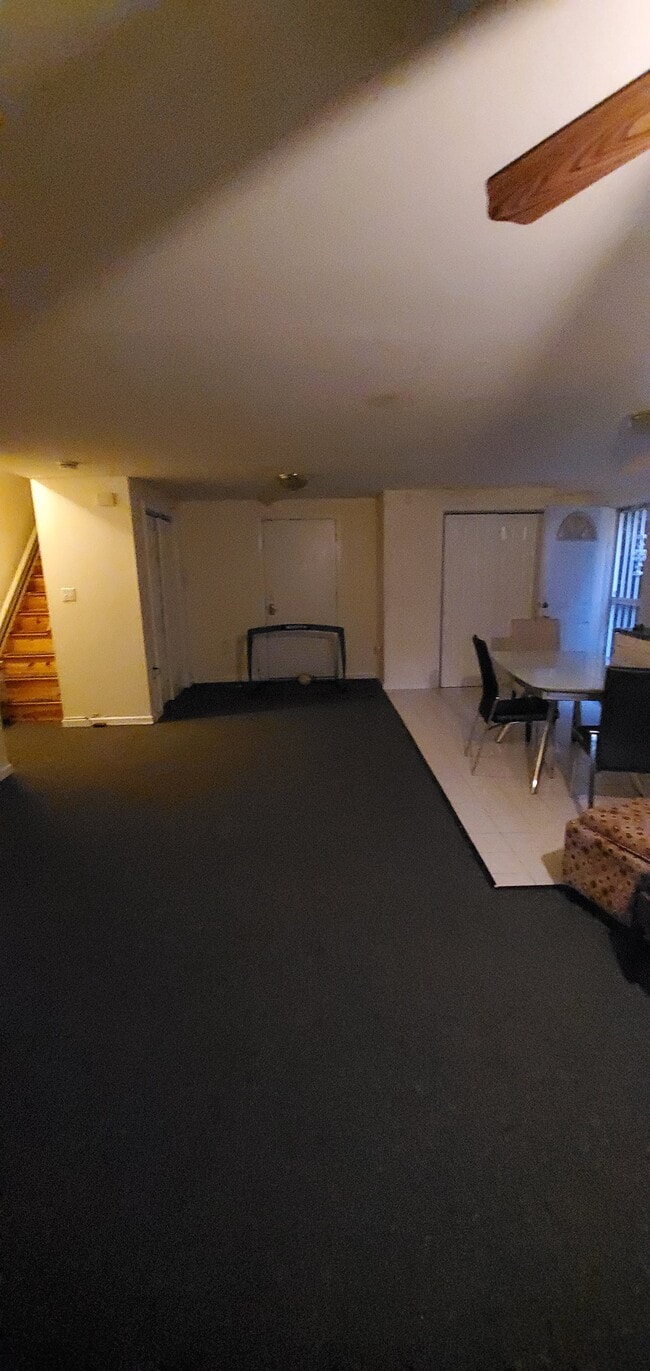 Building Photo - 248 Riverview Pl