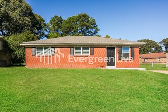 Building Photo - 4983 Appleville St