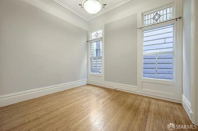 Foto del edificio - 1241 Fulton St