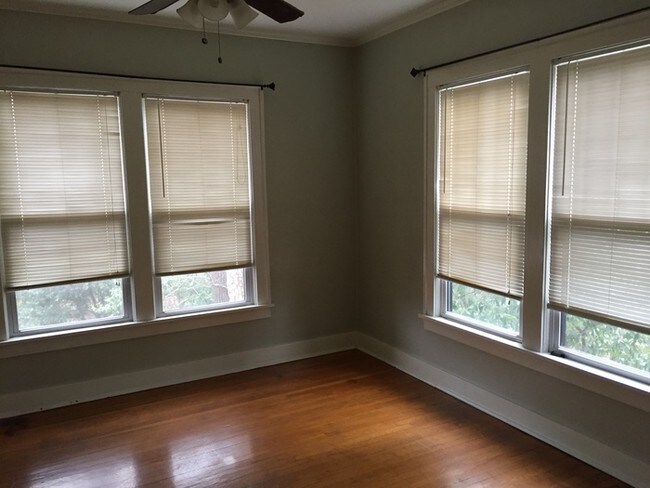 Foto del edificio - 2517 Grove Cir