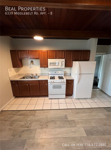 Foto del edificio - 6339 Middlebelt Rd