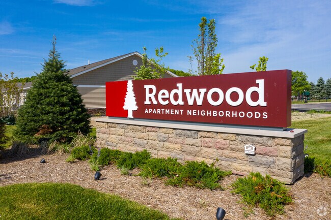 Foto del edificio - Redwood Superior Township