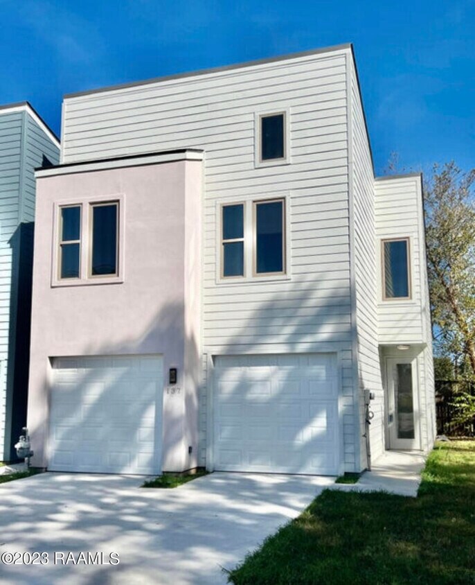Foto principal - 137 St Germaine Cir