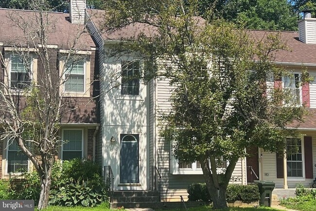 Building Photo - 5808 Waterdale Ct