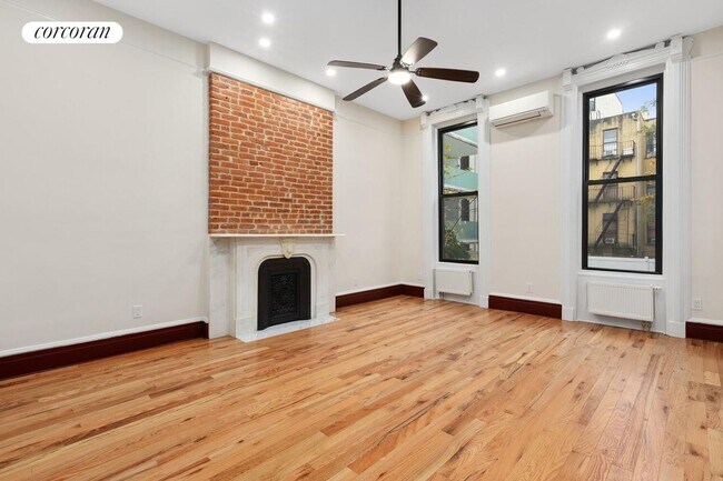 Foto del edificio - 446 E 118th St