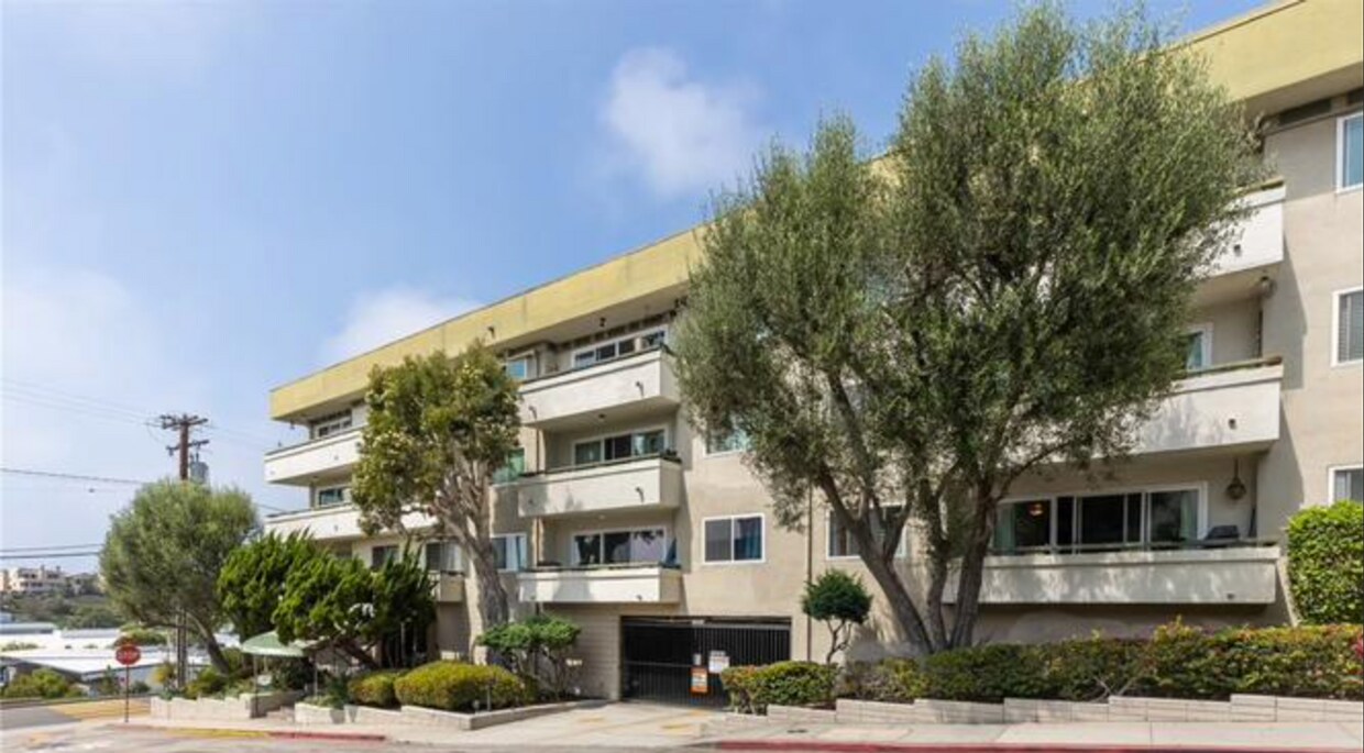 Foto principal - AWESOME 2 BEDROOM 2 BATH UNIT