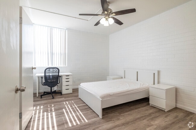 Interior Photo - Tempe Terrace