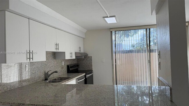 Foto del edificio - 20118 SW 123rd Dr