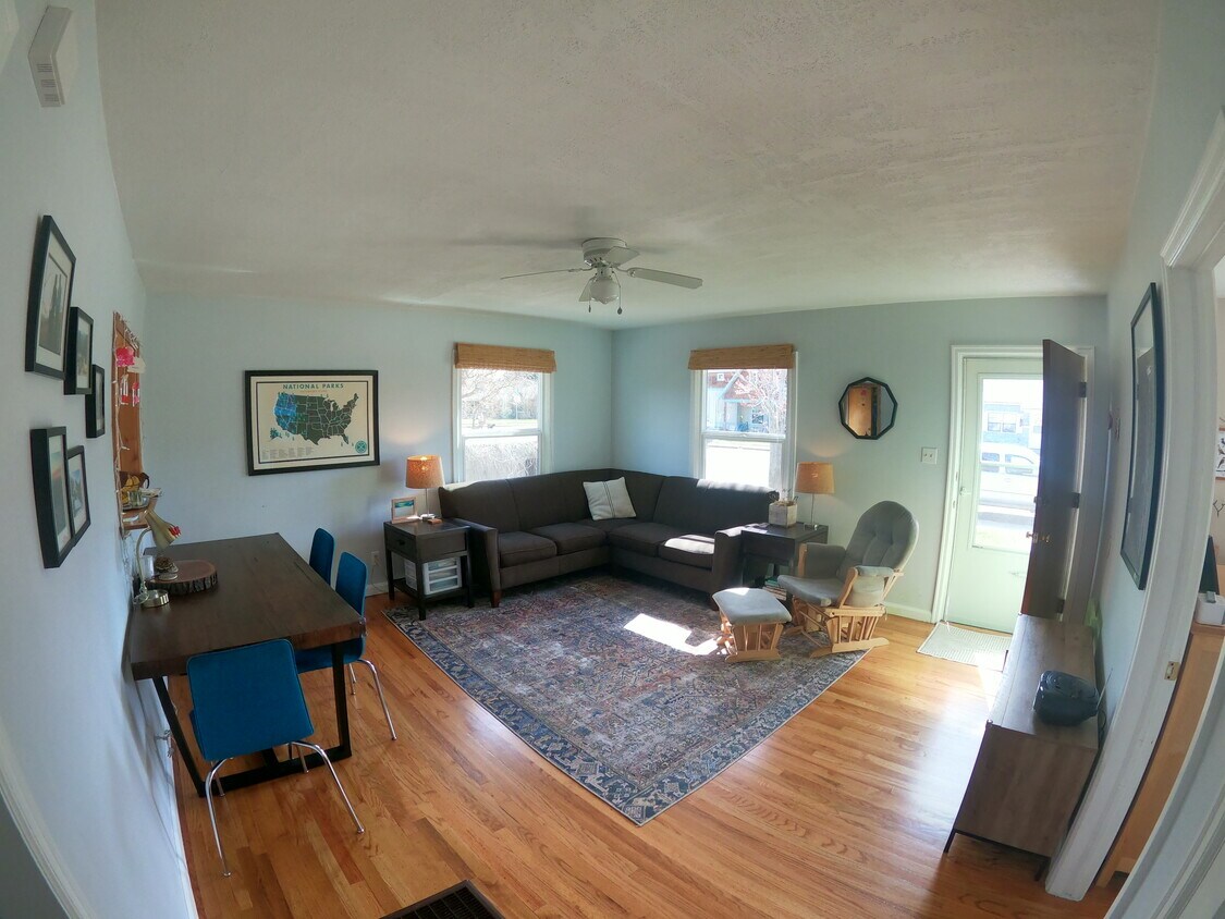 Primary Photo - 310 Benton Ave