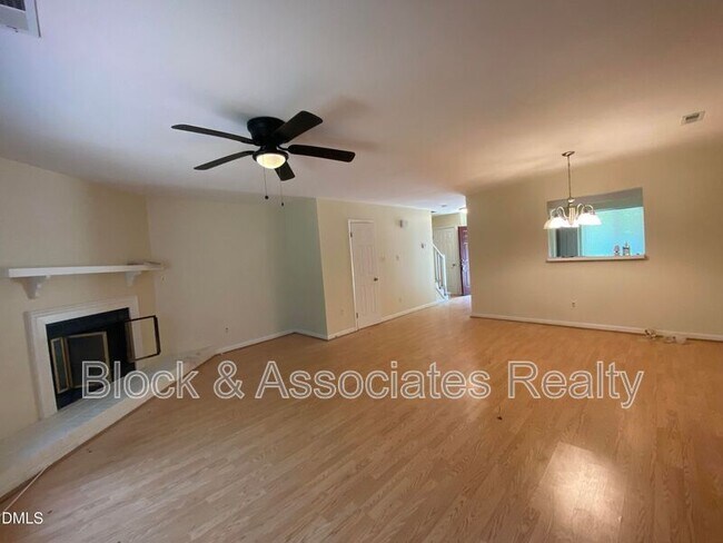 Building Photo - 2420 Stadium Dr