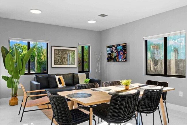 Foto del edificio - 1350 NW 28th St