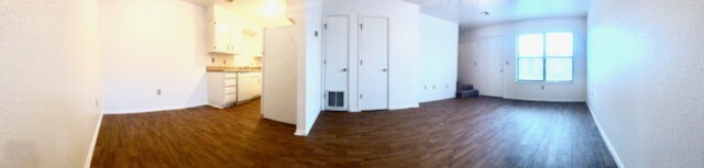Primary Photo - 905 Seminary Ave