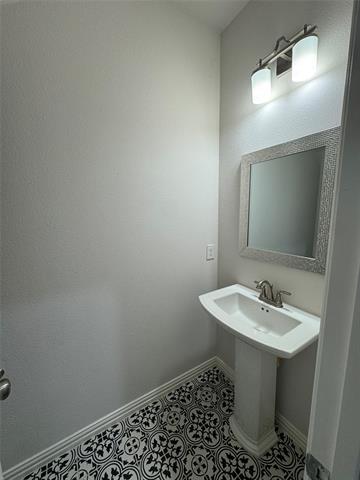 Foto del edificio - 633 Somerset Dr