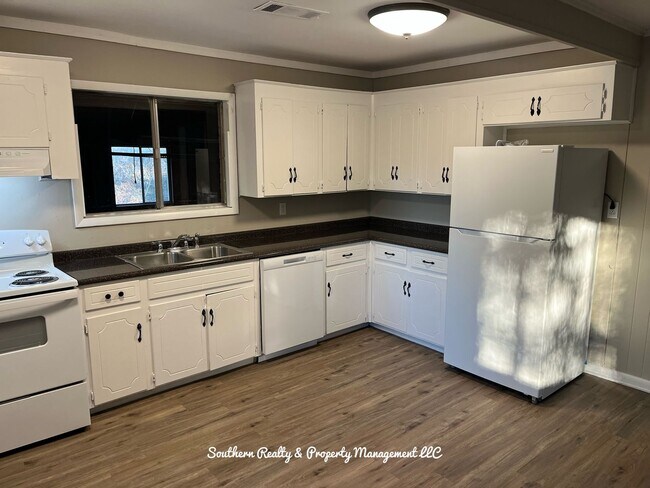 Foto del edificio - Newly Remodled Wetumpka Home