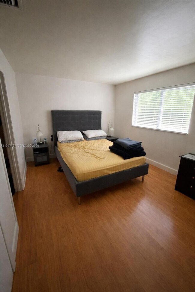 Foto del edificio - 8240 SW 149th Ct