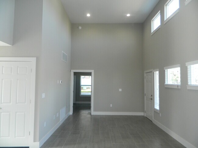 Foto del edificio - 4401 Hank Ave