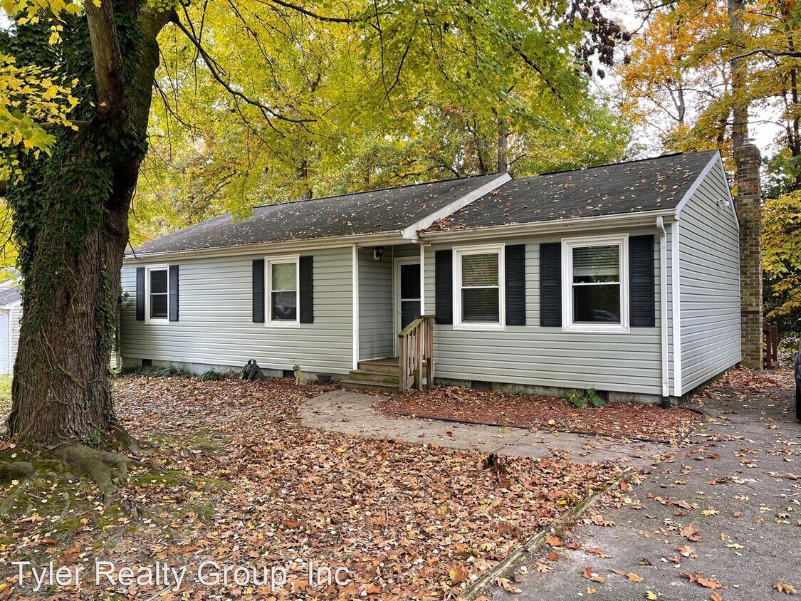 3 br, 1.5 bath House 4000 Brandywine Drive House Rental in Hopewell