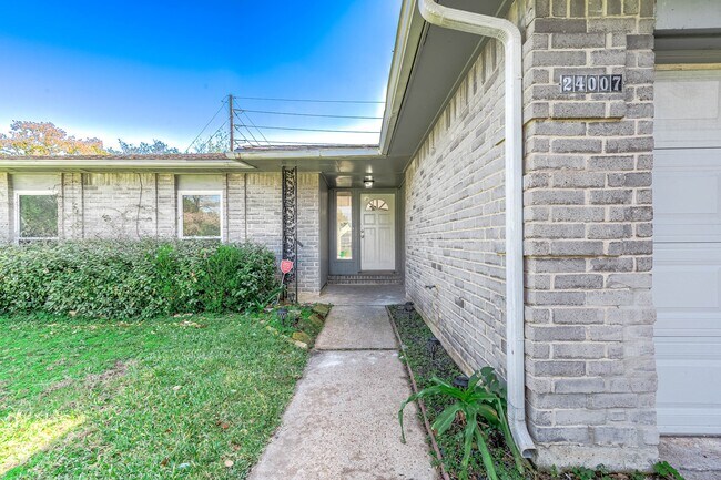 Foto del edificio - 24007 Pepperrell Pl St