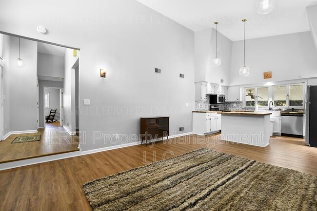 Foto del edificio - 6220 Applegate Ln