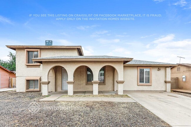Building Photo - 12621 N 37th Dr