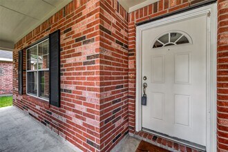 Building Photo - 5006 Juniper Walk Ln