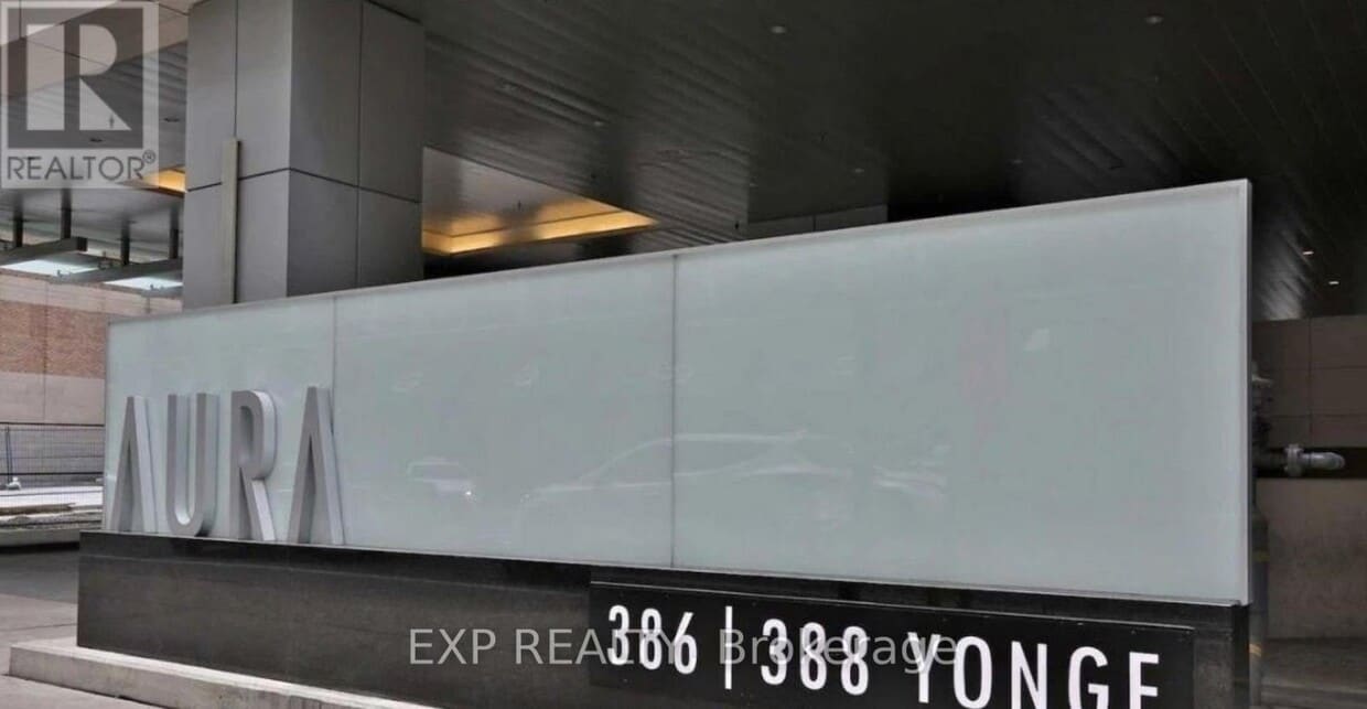 Building Photo - 386 Yonge St