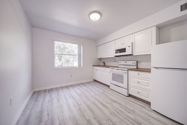 Building Photo - 111 NW 152nd St