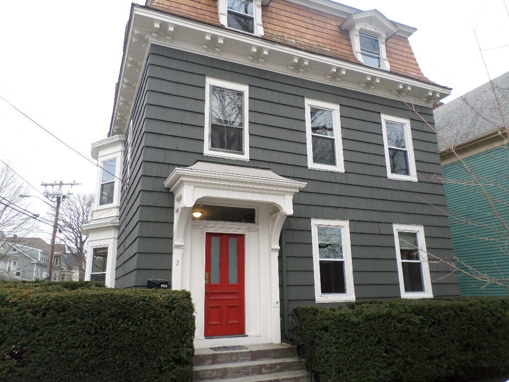 Primary Photo - 2 East St