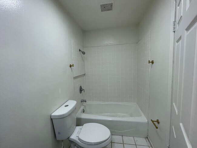 Foto del edificio - 16126 S Ainsworth St