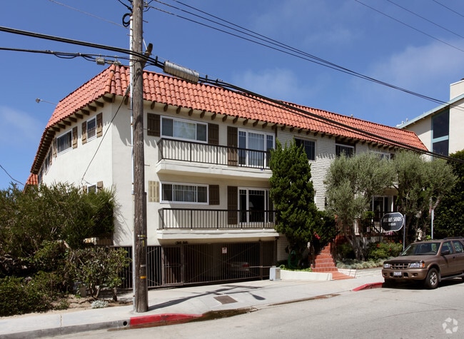 Building Photo - 6615 Pacific Ave
